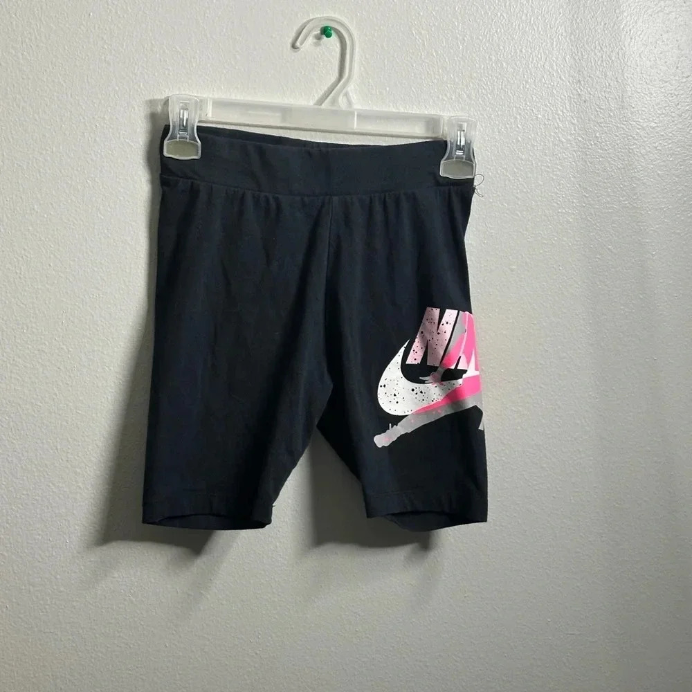 Air Jordan Kids Girls Black Biker Shorts Size L.